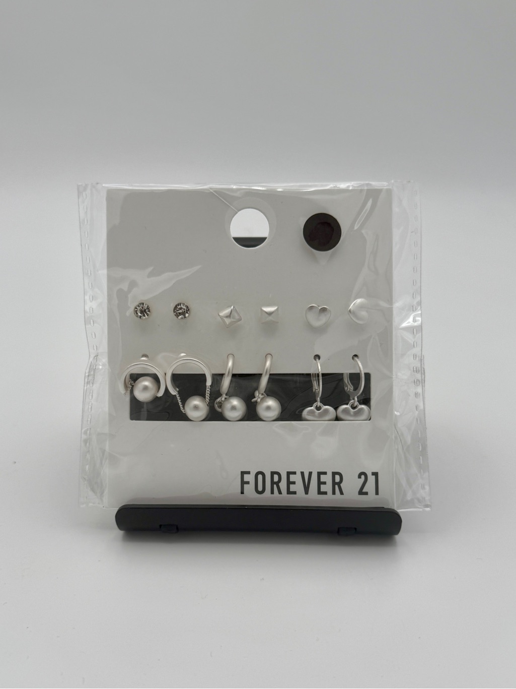 Forever 21 Silver Pearl And Heart Earring Set